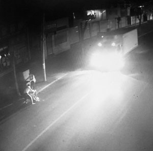 為公司采購省錢，竟然半夜連偷33個(gè)垃圾桶